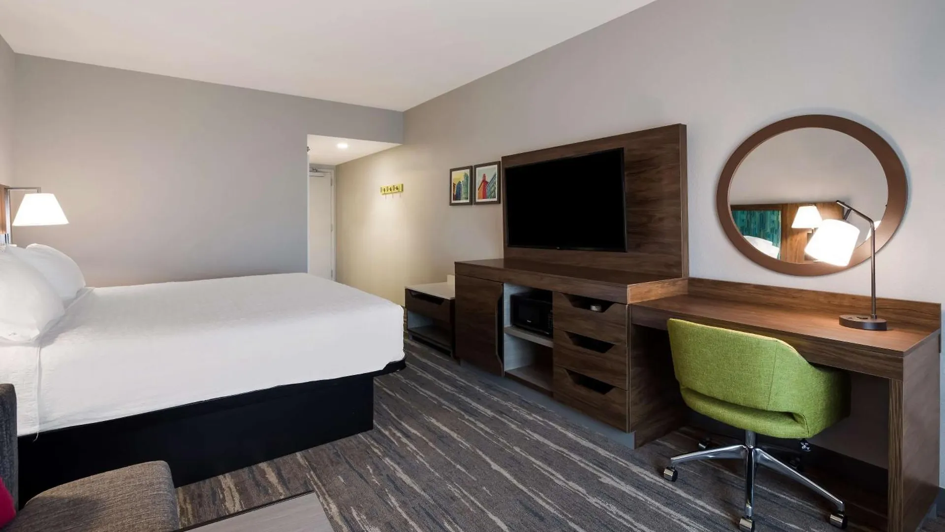Hampton Inn コンコード ホテル